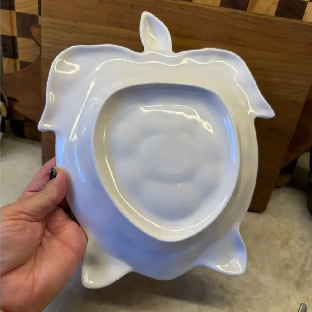 White melamine Turtle-Shaped platter